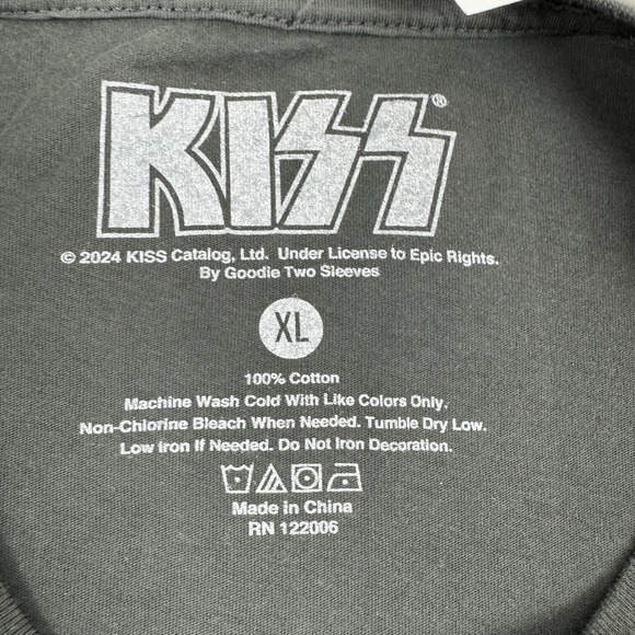 NWT KISS‎ Juniors Sport Top Cropped T-Shirt Big LOGO - XL - Picture 5 of 7